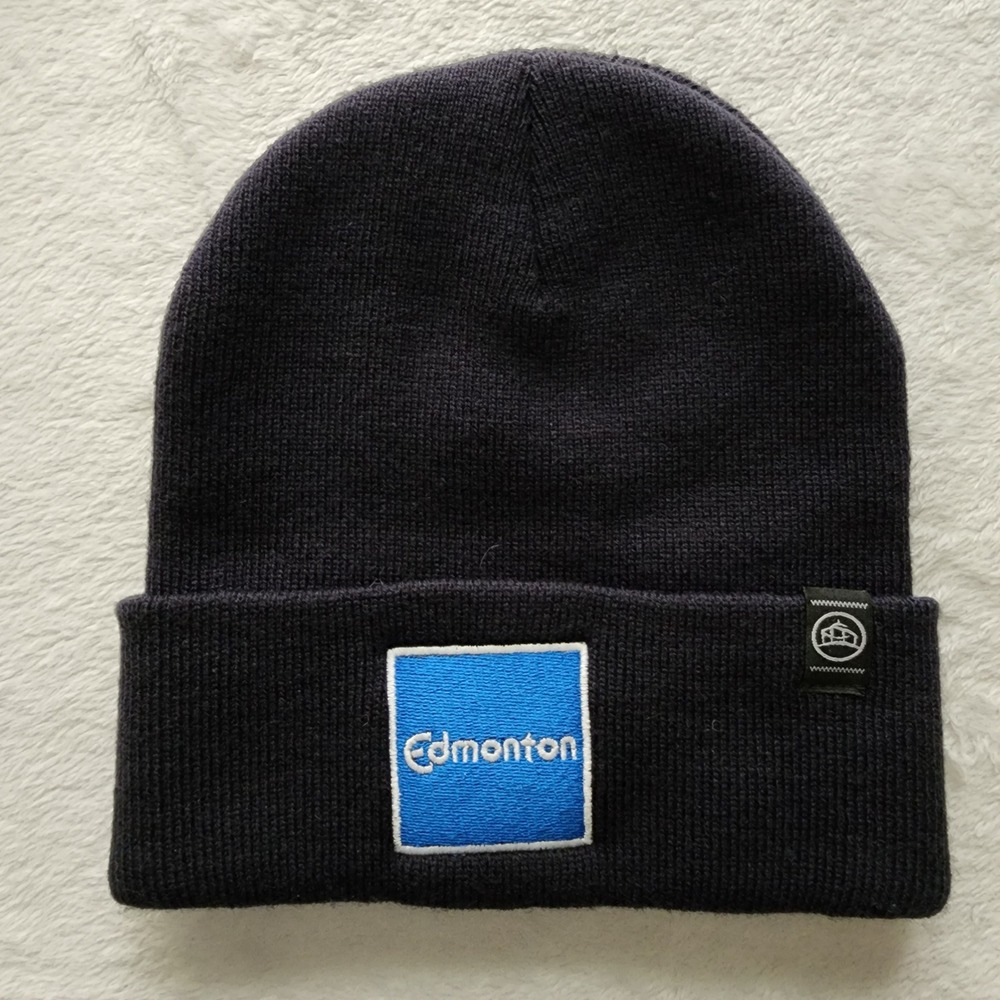 Edmonton Beanie Hat Touque Mens One Size Navy Knit Souvenir Winter Patch Alberta